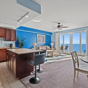 https://beach-breeze-at-laketown-wharf-1205-by-nautical.panamacity-beachhotels.com