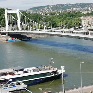 https://vip-residence-budapest-danube-riverside.inbudapesthotels.com